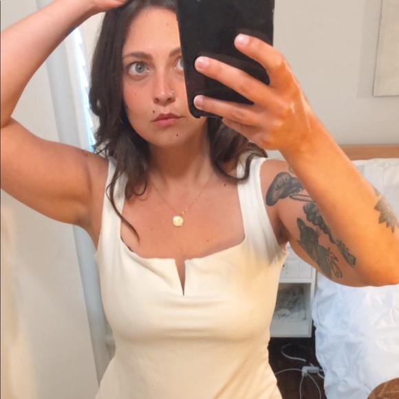 Meet your Posher, Brittany - Picture 2 of 4